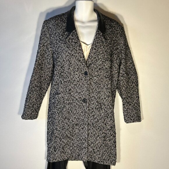 Vintage - NYG SZ 7 Black Boucle Tweed Wool Coat Preppy Classic Capsule Wardrobe - Picture 1 of 7